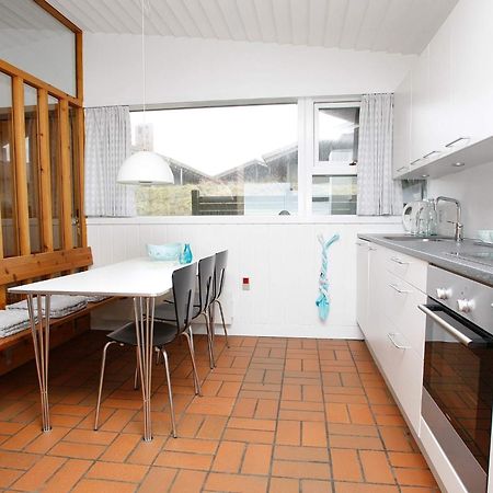 6 Person Holiday Home On A Holiday Park In Ханстхольм Экстерьер фото